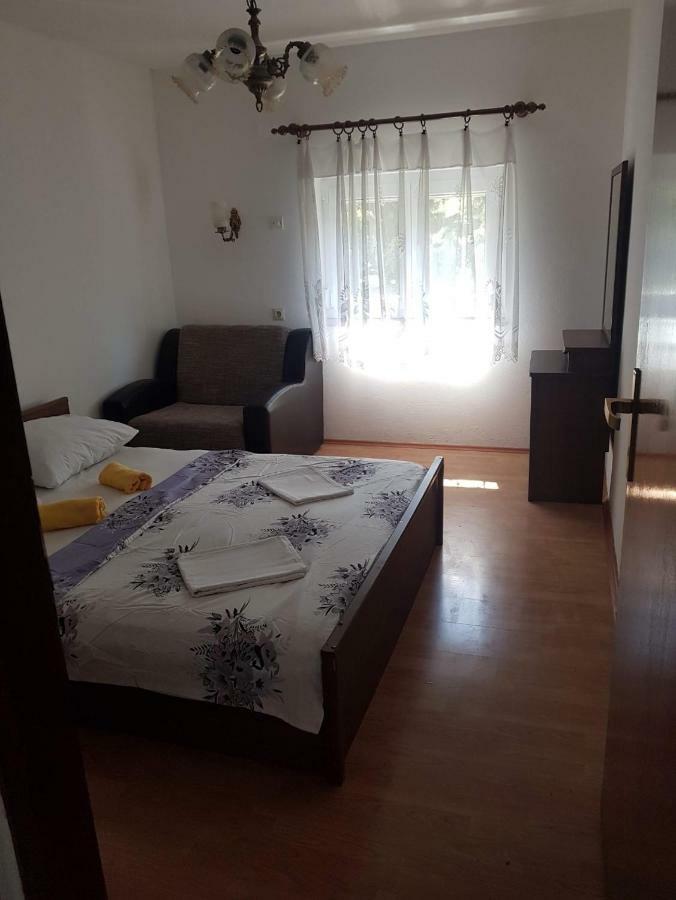 Apartmani Cempres Senj Senj  Buitenkant foto
